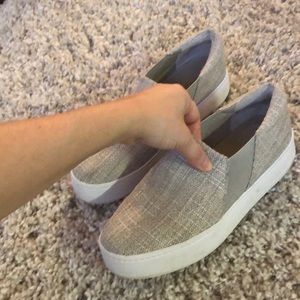 Vince sneaker size 8.5